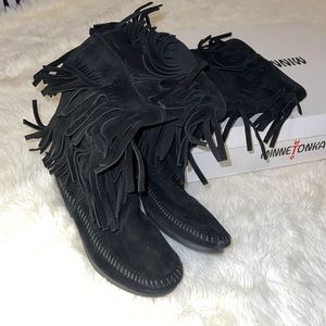 Minnetonka 3 Layer Fringe Boots